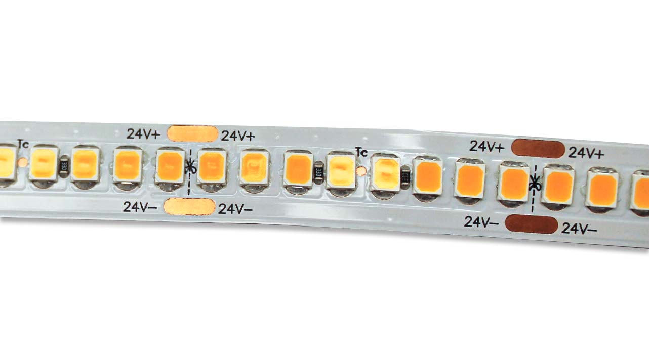 824025_IP20_ruban_led_perfoma_evo_22w_24v_2700k_3000k_4000k1